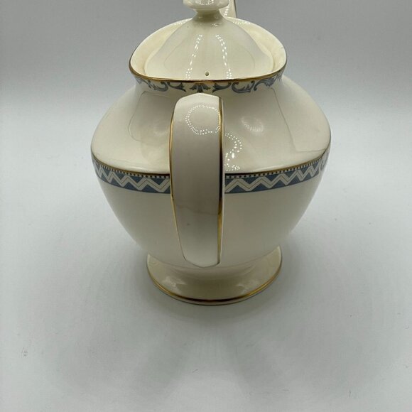 Royal Doulton Josephine H5235 Vintage English Fine Bone China Cream Floral 5 Cup - Picture 3 of 11